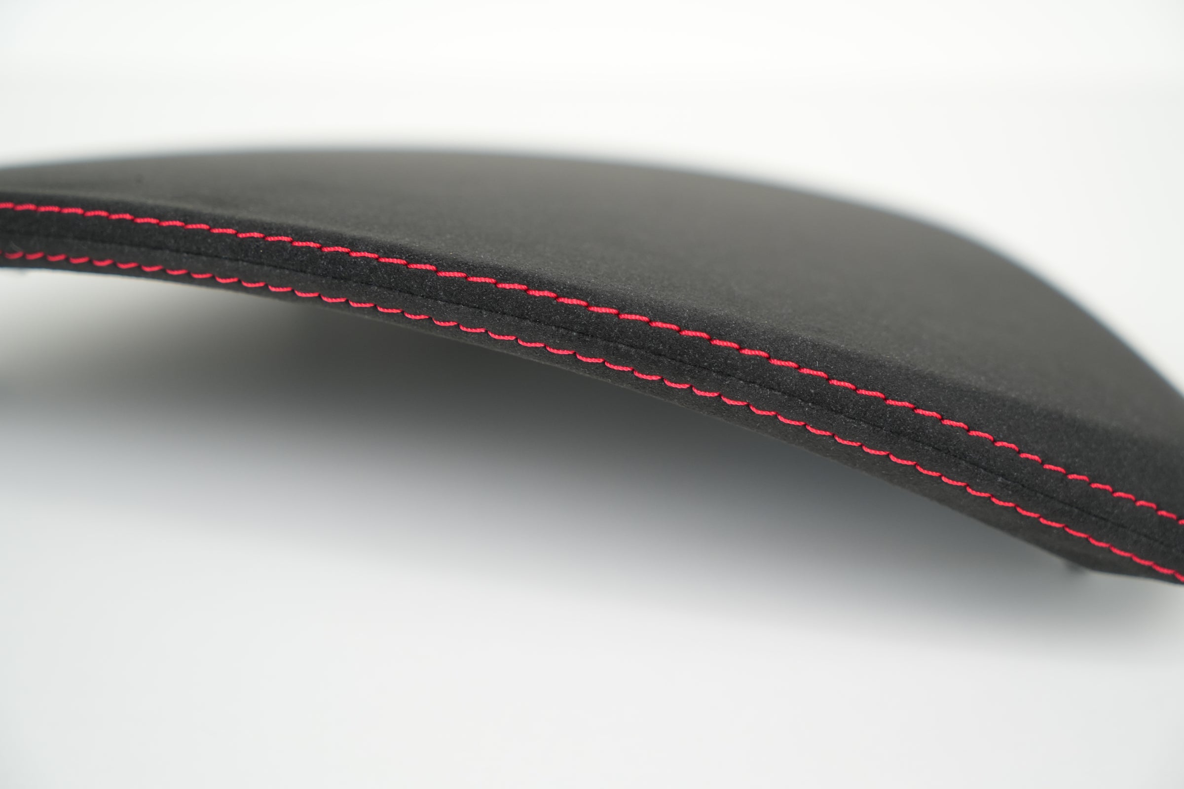 GR86(ZN8)/BRZ(ZD8)】メーターバイザー (レッドステッチ) | CUSTOM LINE